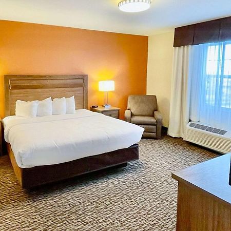 Mainstay Suites Watford City - Event Center Bagian luar foto