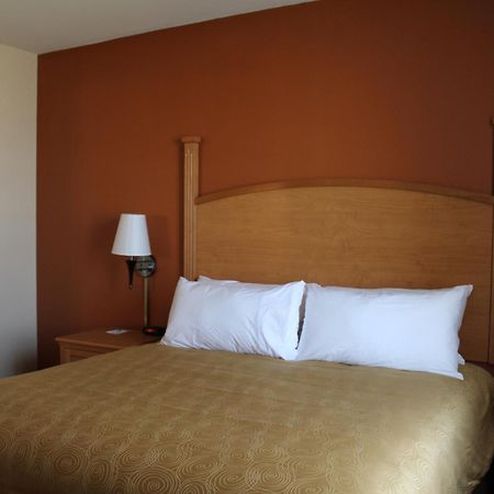 Mainstay Suites Watford City - Event Center Ruang foto