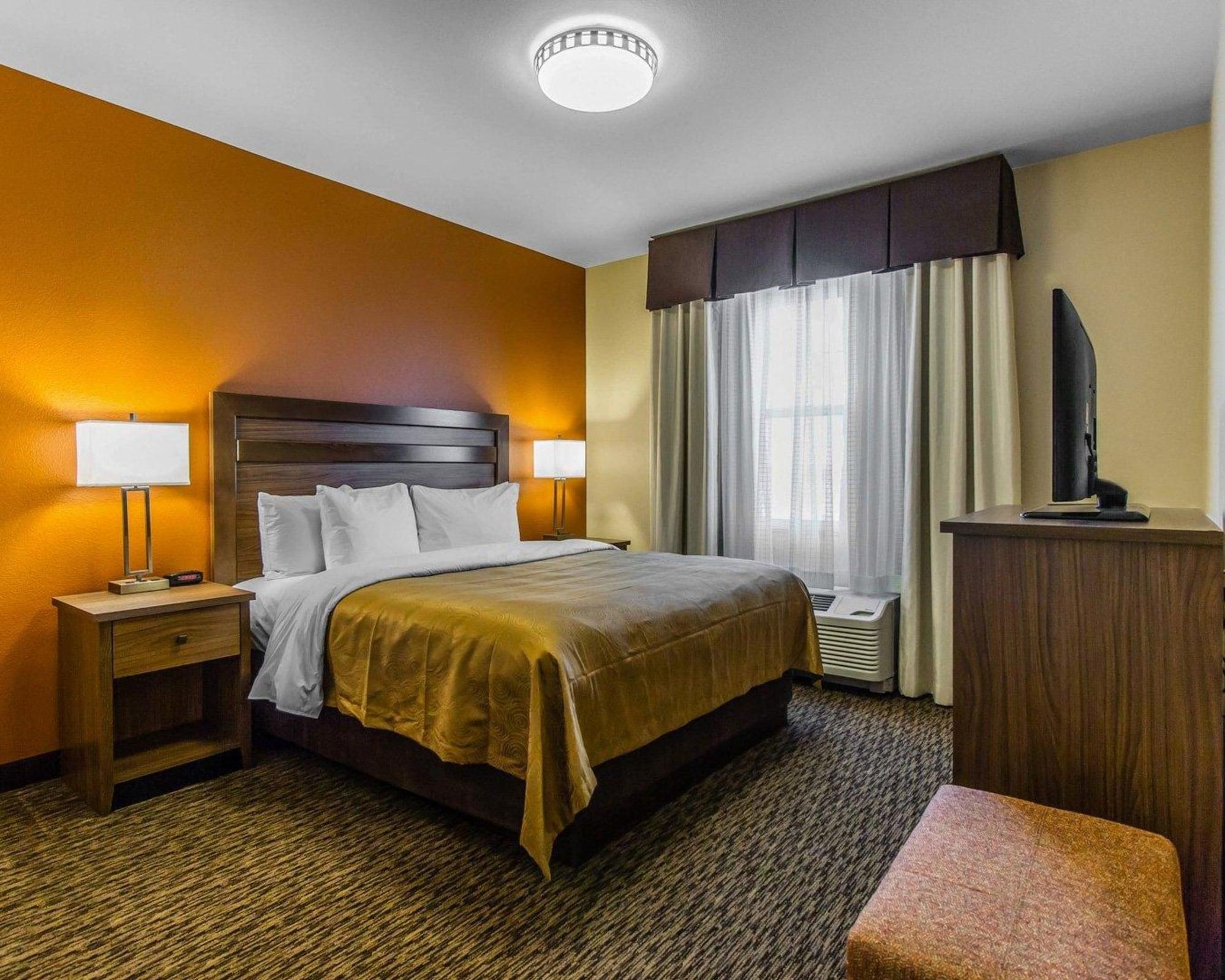 Mainstay Suites Watford City - Event Center Bagian luar foto