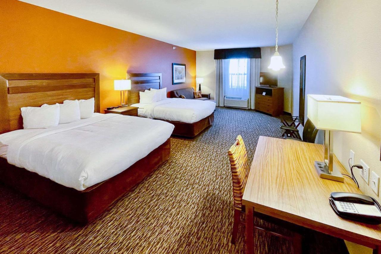 Mainstay Suites Watford City - Event Center Bagian luar foto