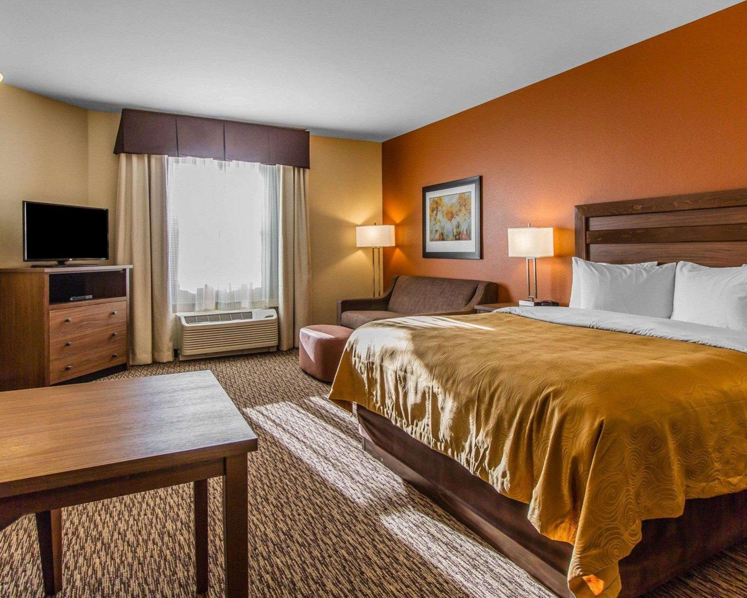 Mainstay Suites Watford City - Event Center Bagian luar foto