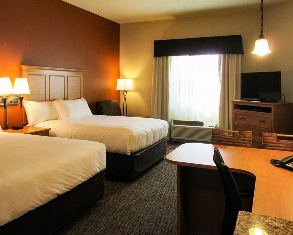 Mainstay Suites Watford City - Event Center Bagian luar foto