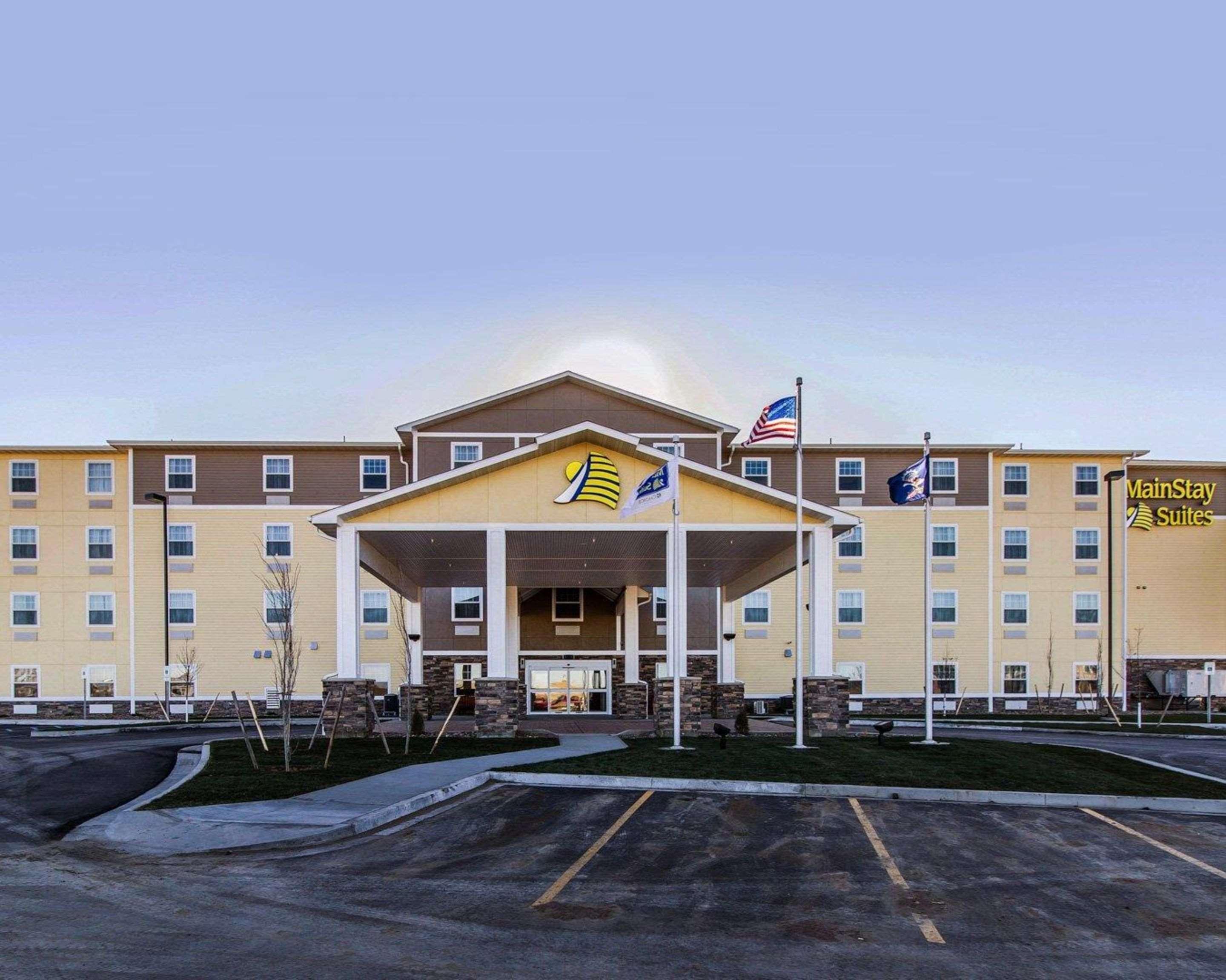 Mainstay Suites Watford City - Event Center Bagian luar foto